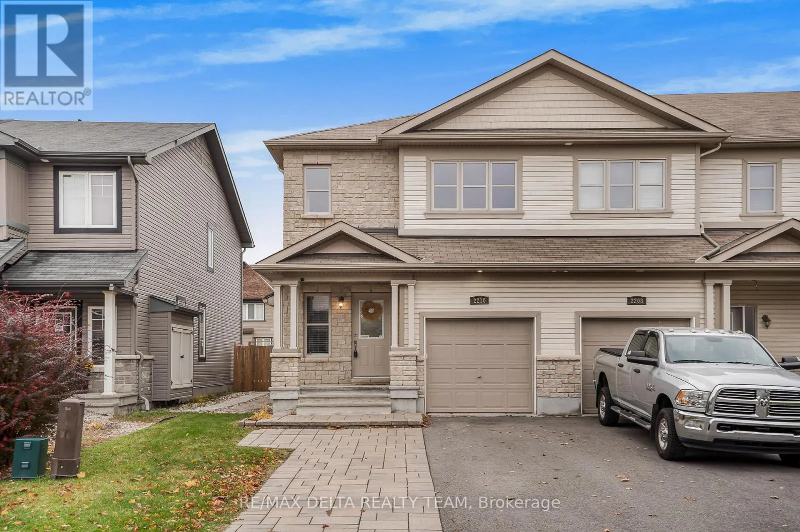 Row / Townhouse for rent: 2210 Descartes Street, Ottawa, Ontario K4A 0W4