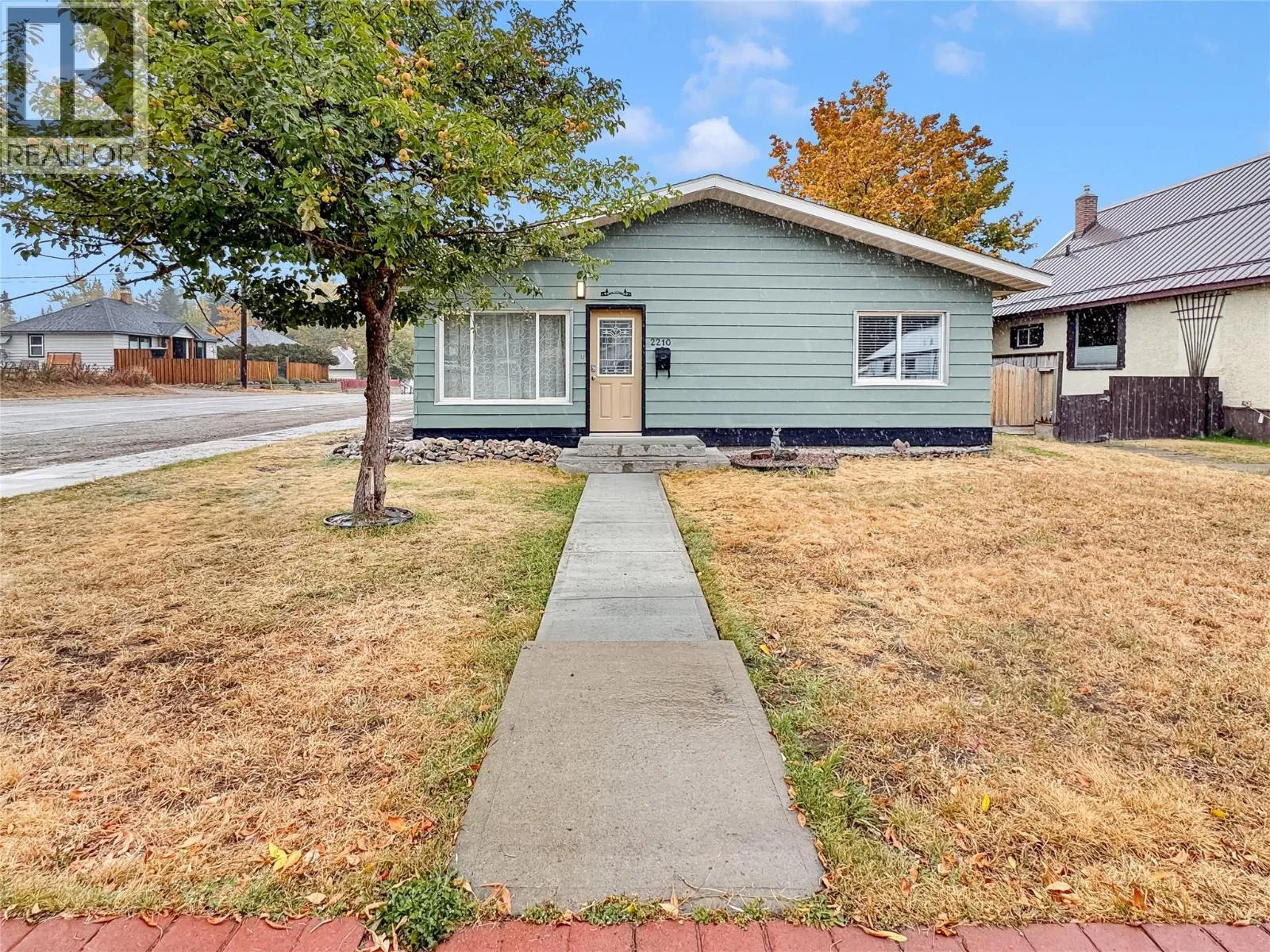 House for rent: 2210 Warren Avenue, Kimberley, British Columbia V1A 1S9