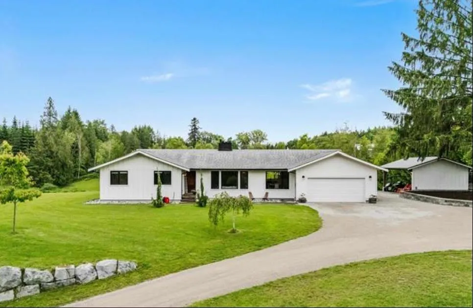 House for rent: 22125 102 Avenue, Langley, British Columbia V1M 3V3