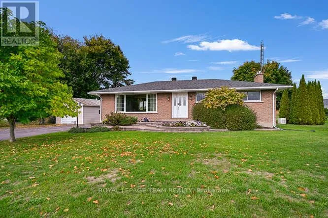 House for rent: 2214 County 2 Road, Edwardsburgh/Cardinal, Ontario K0E 1T1