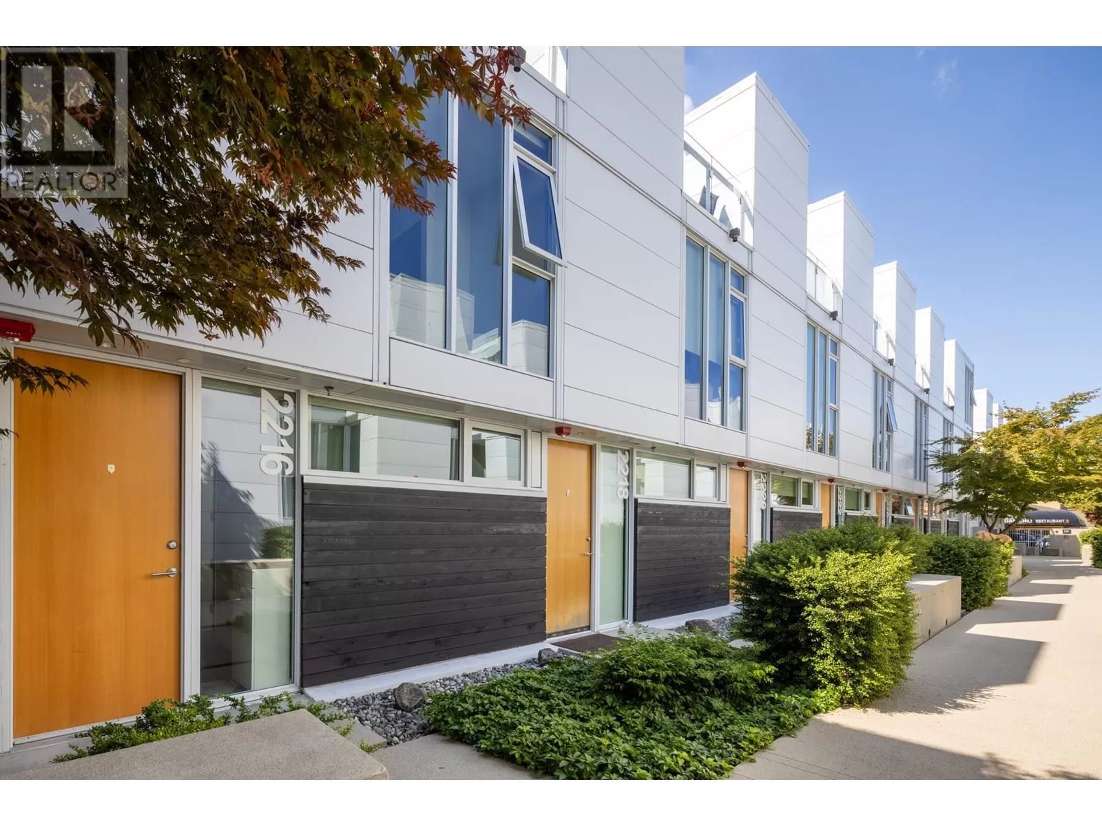 Row / Townhouse for rent: 2216 Willow Street, Vancouver, British Columbia V5Z 0C8