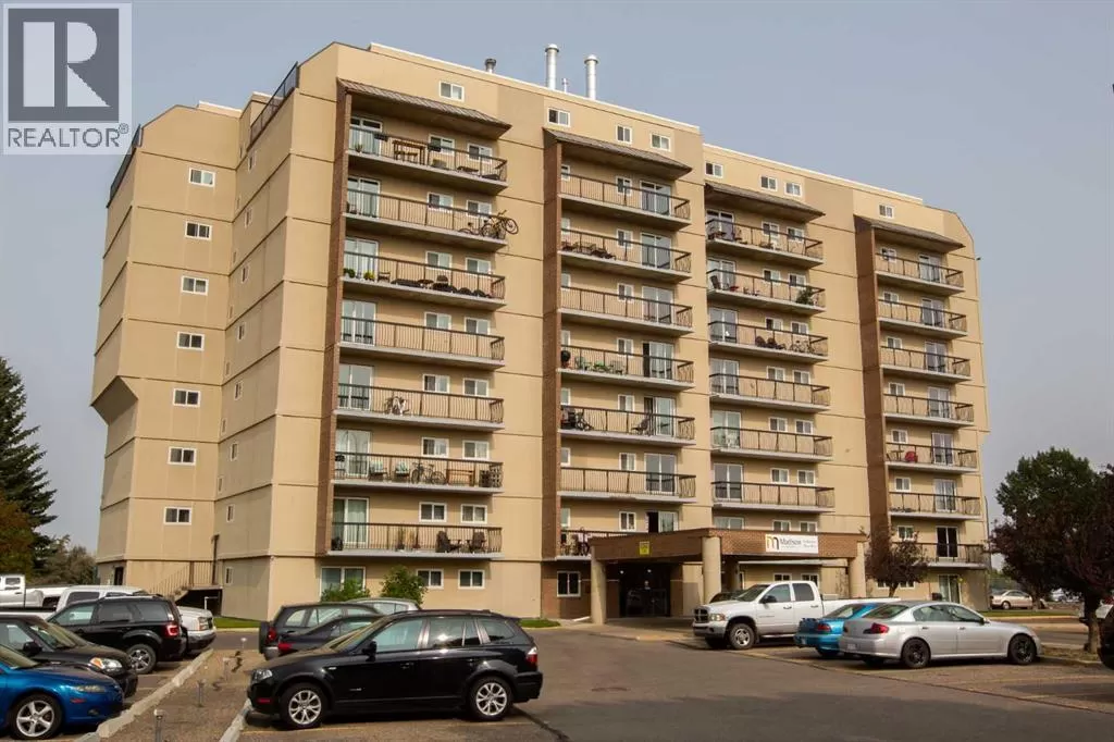 Apartment for rent: 222, 21 Berkeley Place W, Lethbridge, Alberta T1K 5N1