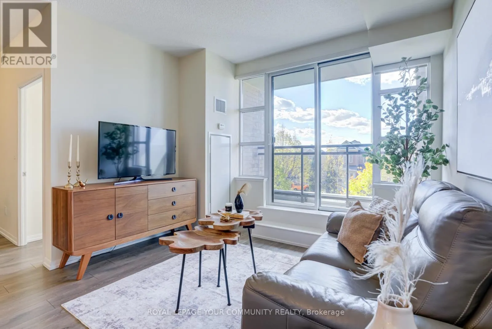 Apartment for rent: 222 - 540 Bur Oak Avenue, Markham, Ontario L6C 0Y2