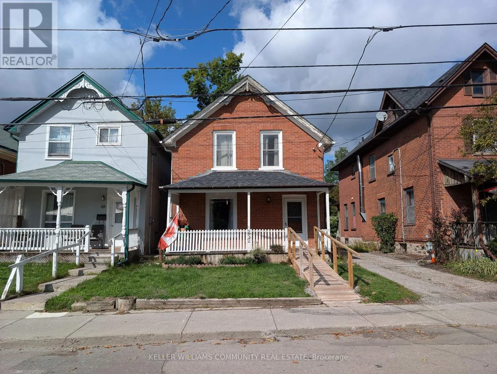 House for rent: 222 London Street, Peterborough, Ontario K9H 2Y9