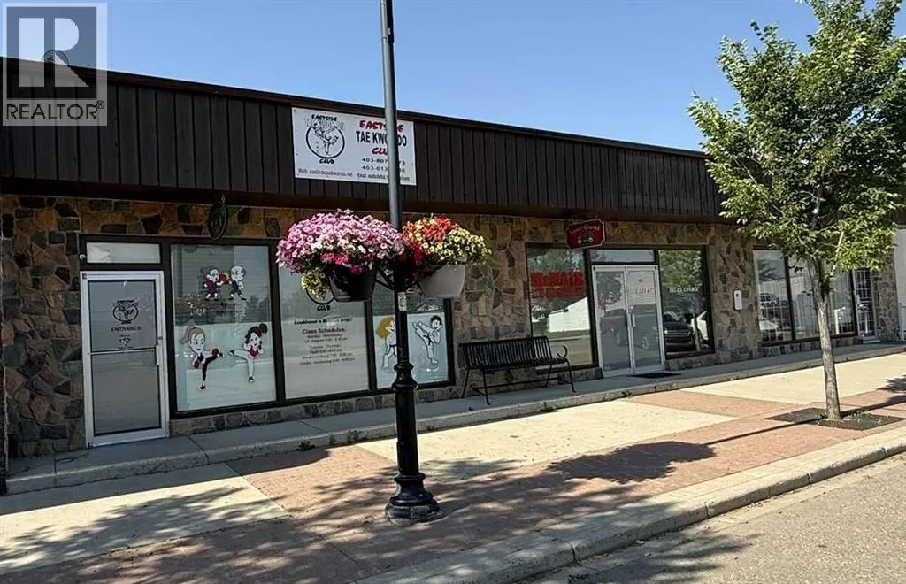 Retail for rent: 223 6 Street, Beiseker, Alberta T0M 0G0