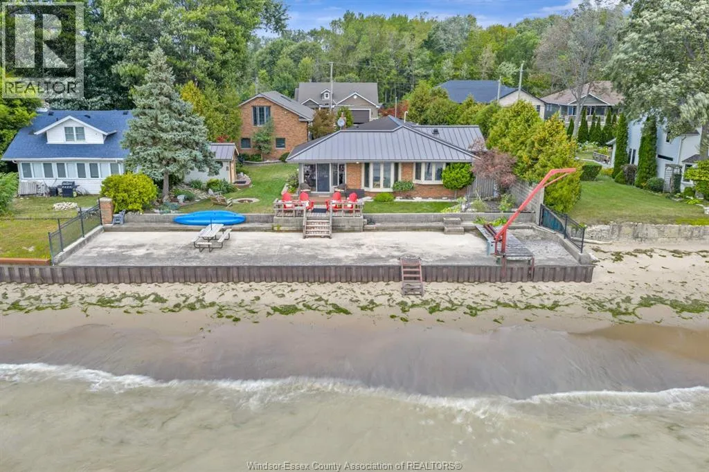 House for rent: 223 Lakewood Drive, Amherstburg, Ontario N9V 2Y8