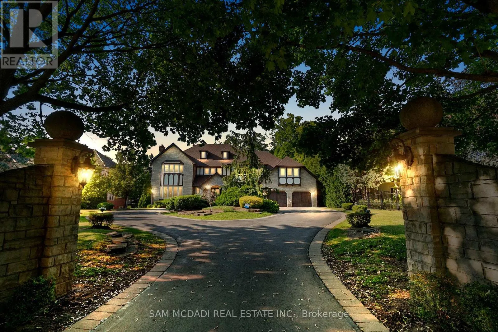 House for rent: 2235 Shawanaga Trail, Mississauga, Ontario L5H 3X6