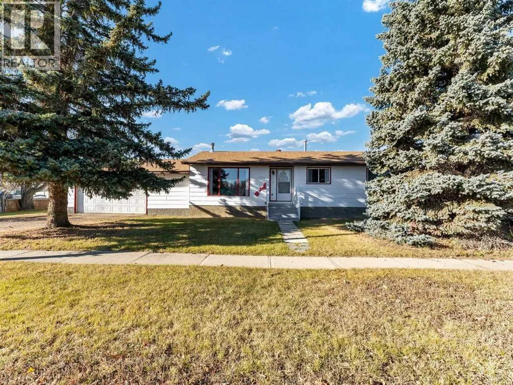 House for rent: 224 1 Street W, Duchess, Alberta T0J 0Z0