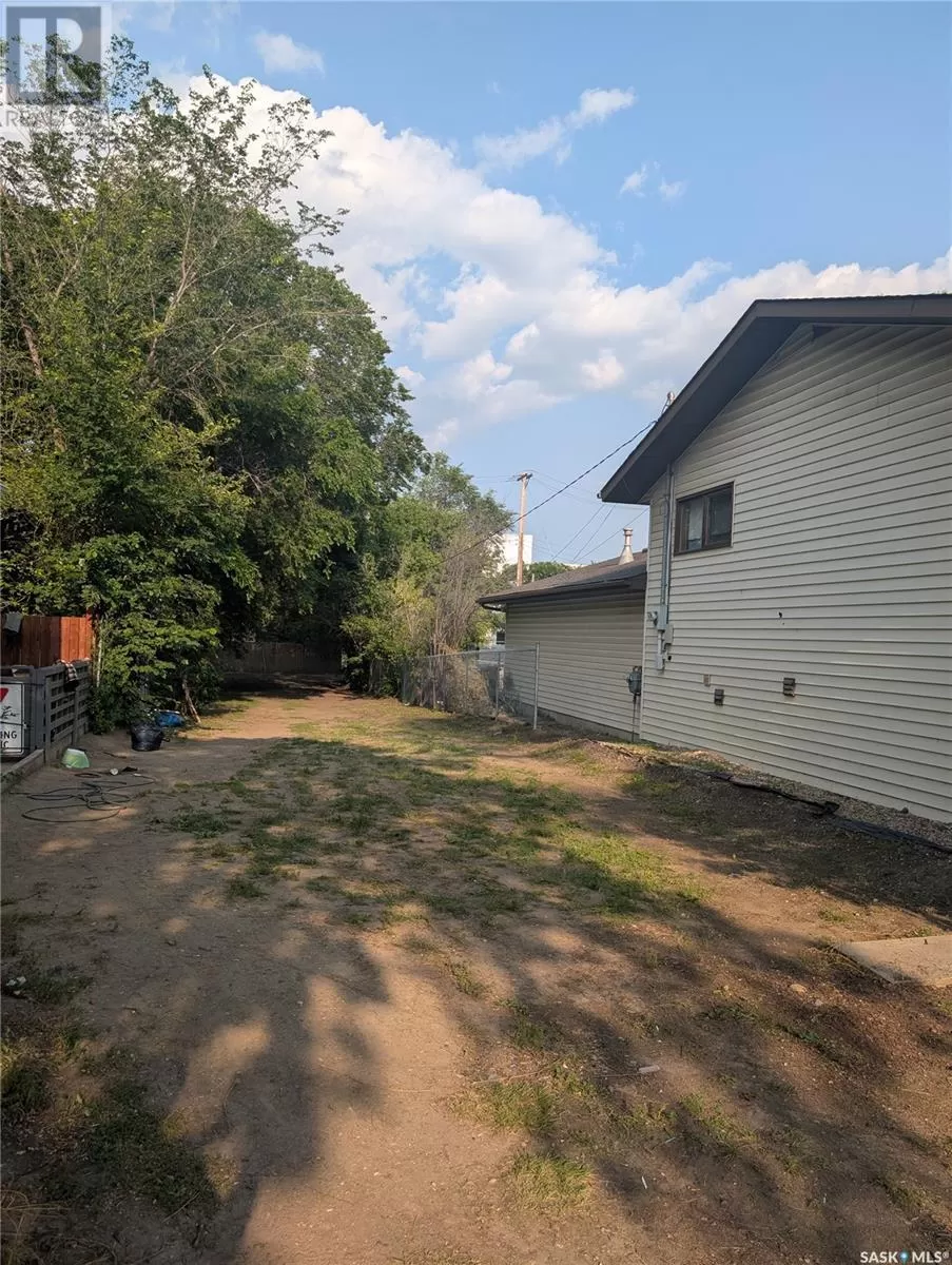 Unknown for rent: 224 O Avenue S, Saskatoon, Saskatchewan S7M 2R7