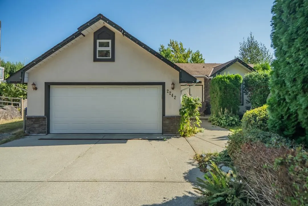 House for rent: 2242 Foothills Court, Abbotsford, British Columbia V3G 1E1