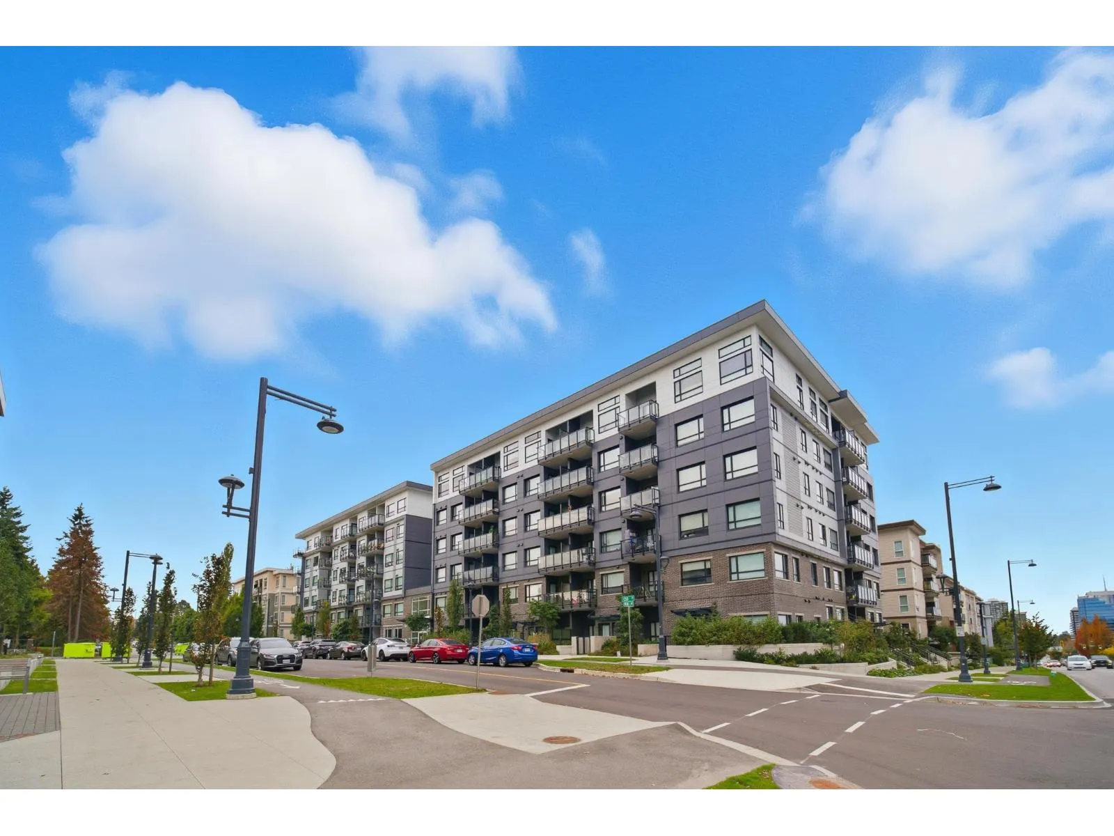 Apartment for rent: 225 10777 138 Street, Surrey, British Columbia V3T 0T5