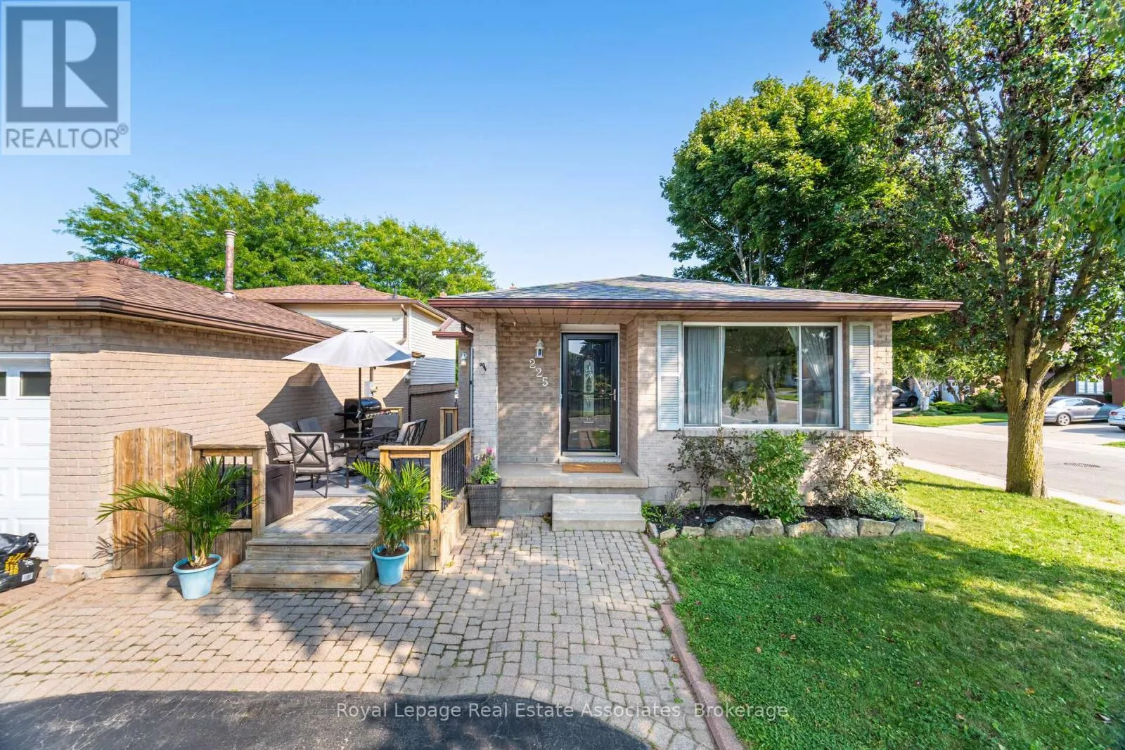 House for rent: 225 Golfwood Drive, Hamilton, Ontario L9C 7C6