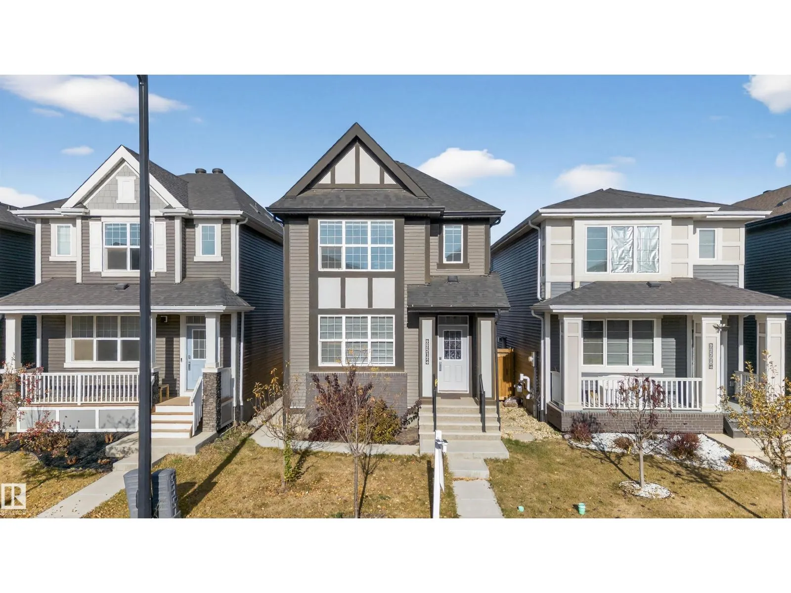 House for rent: 22512 80 Av Nw Nw, Edmonton, Alberta T5T 7H8