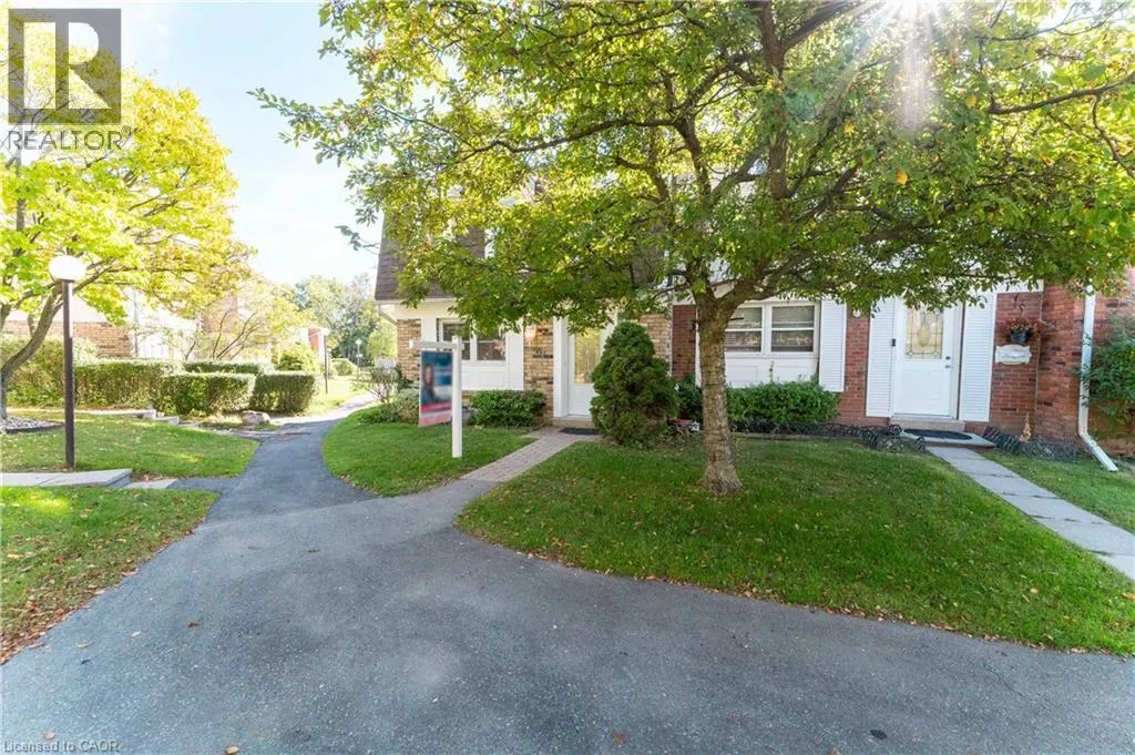 Row / Townhouse for rent: 2252 Upper Middle Road Unit# 6, Burlington, Ontario L7P 2Z9