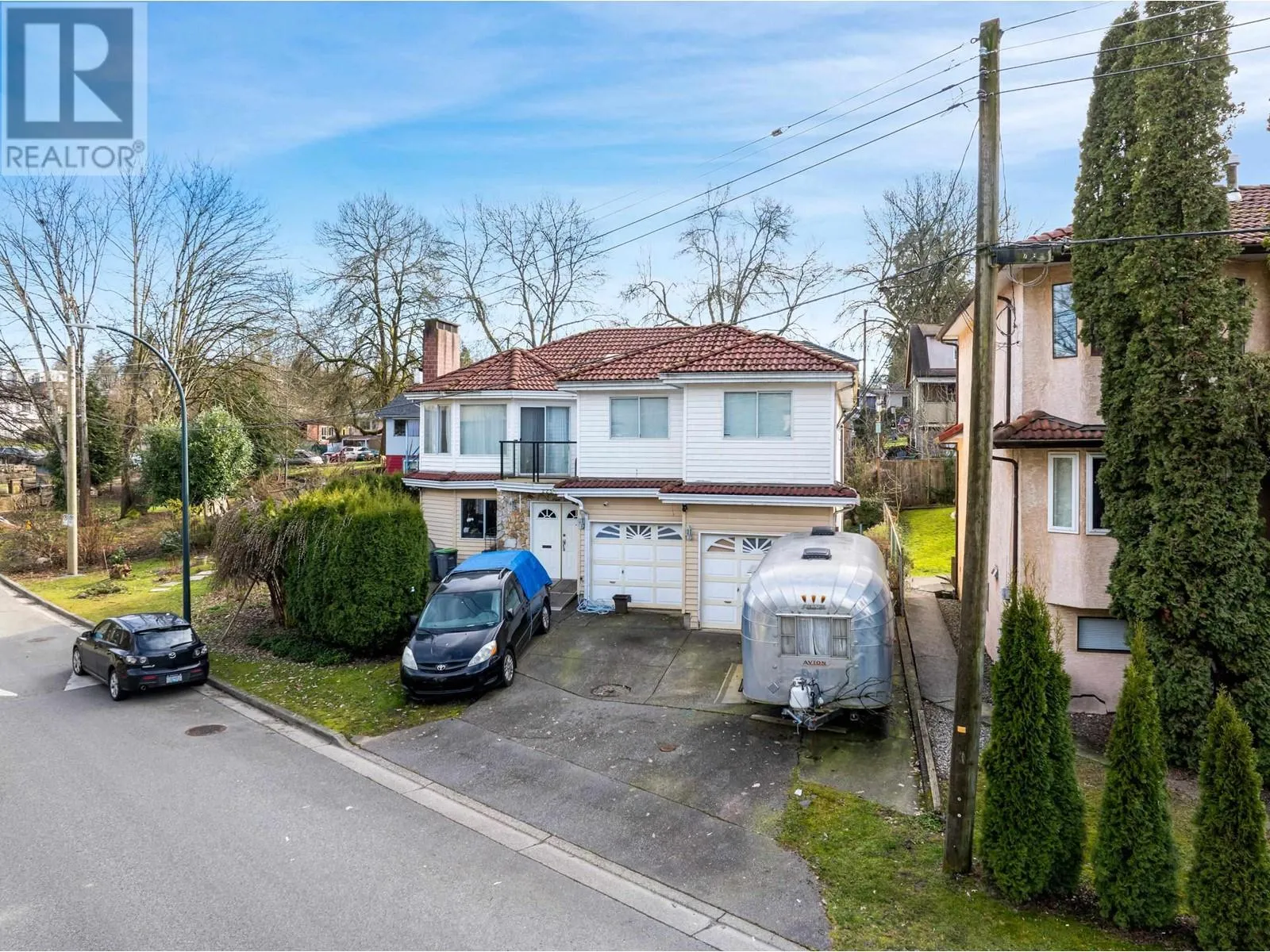 House for rent: 2256 Vanness Avenue, Vancouver, British Columbia V5N 2M2