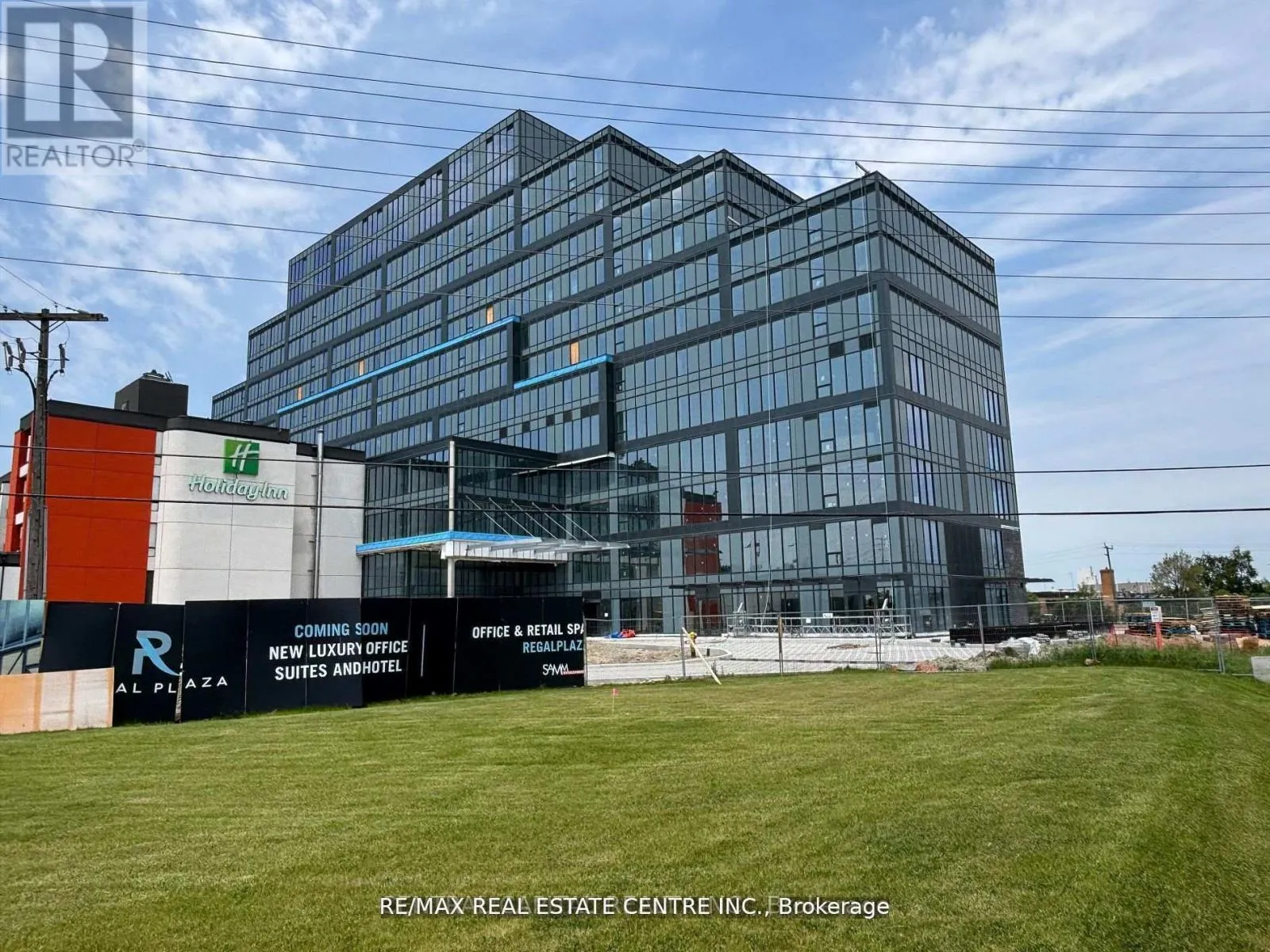 Offices for rent: 226 - 600 Dixon Road, Toronto, Ontario M9W 1J1