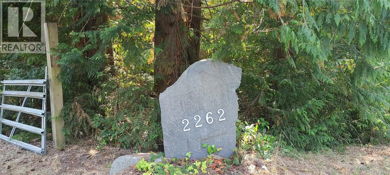 House for rent: 2262 Grafton Ave, Coombs, British Columbia V0R 1M0