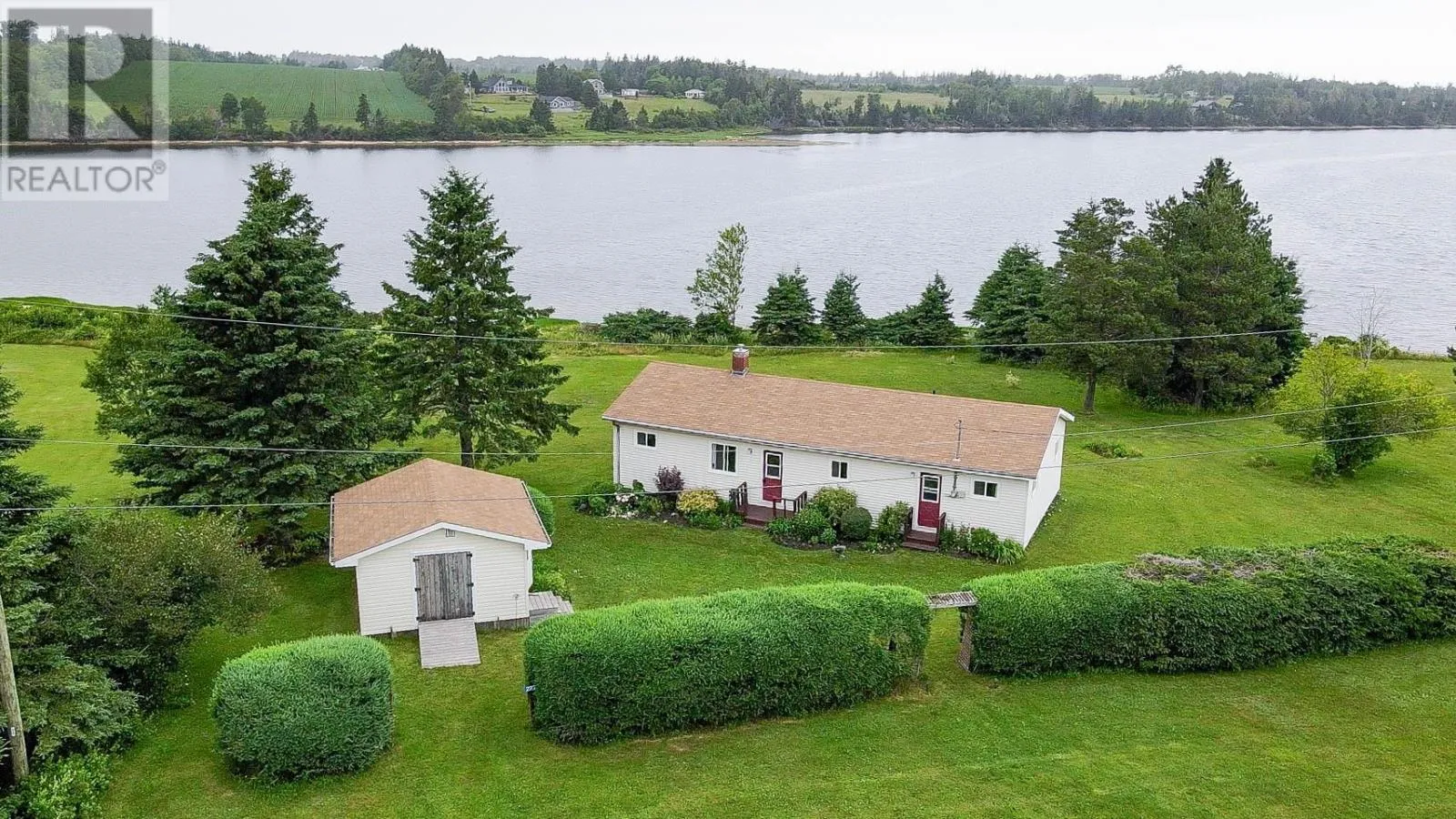 Recreational for rent: 227 Hummingbird Court, Oyster Bed Bridge, Prince Edward Island C1E 0N8