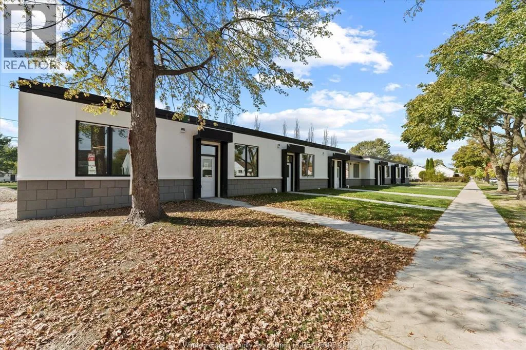 Multi-Family for rent: 2275 Wellesley Avenue, Windsor, Ontario N8W 2G1