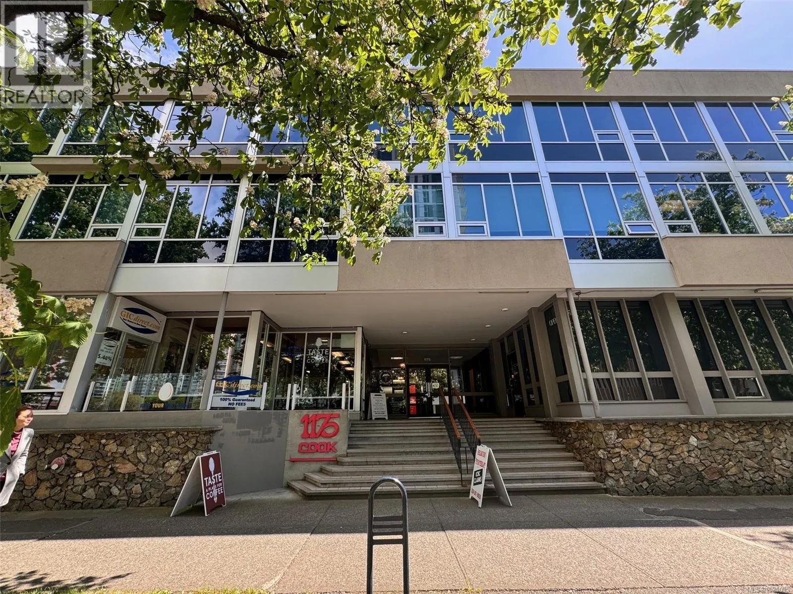 Offices for rent: 228 1175 Cook St, Victoria, British Columbia V8V 4A1