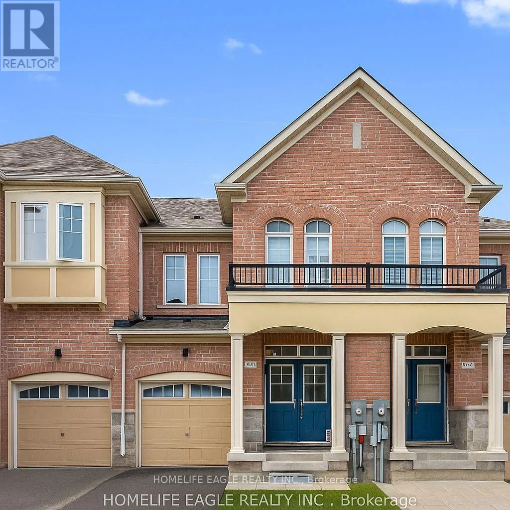 Row / Townhouse for rent: 228 Bennett Street, Newmarket, Ontario L3X 1B8