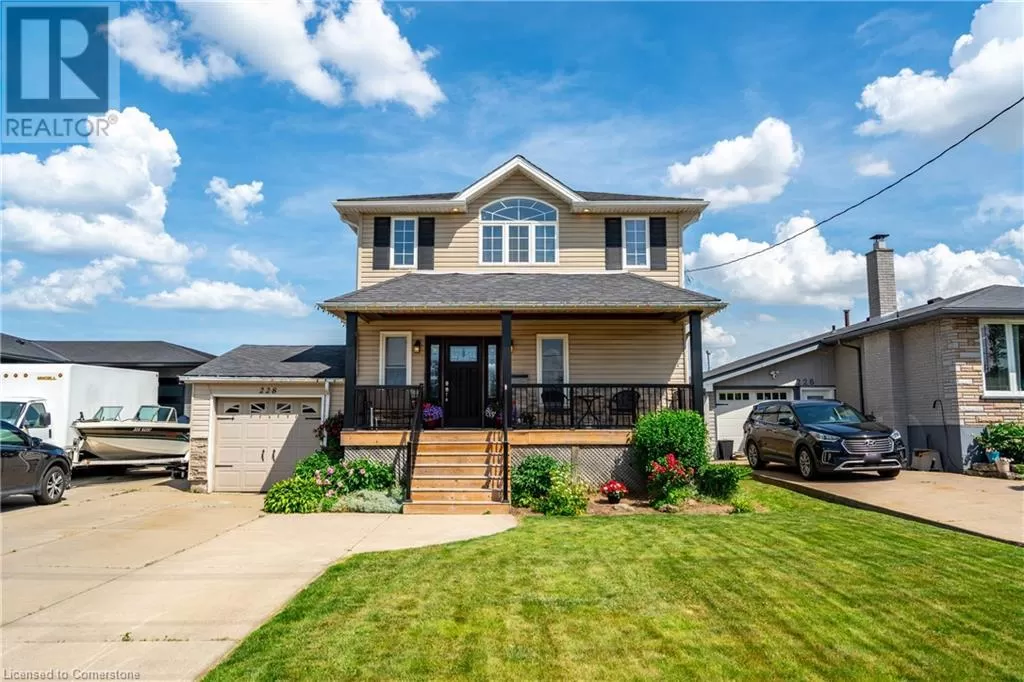 House for rent: 228 Green Road, Hamilton, Ontario L8E 2A5