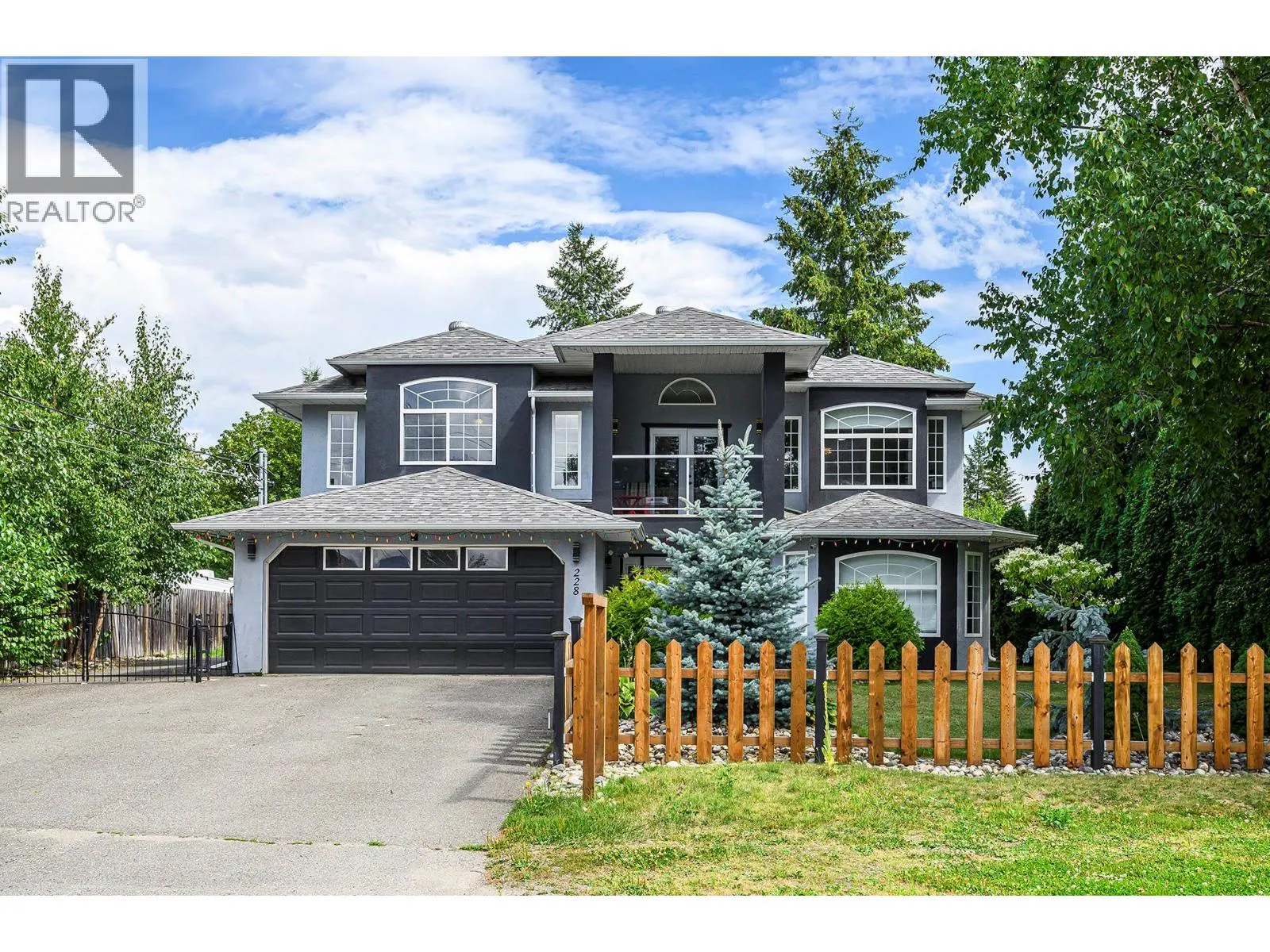 House for rent: 228 Murtle Road, Clearwater, British Columbia V0E 1N1