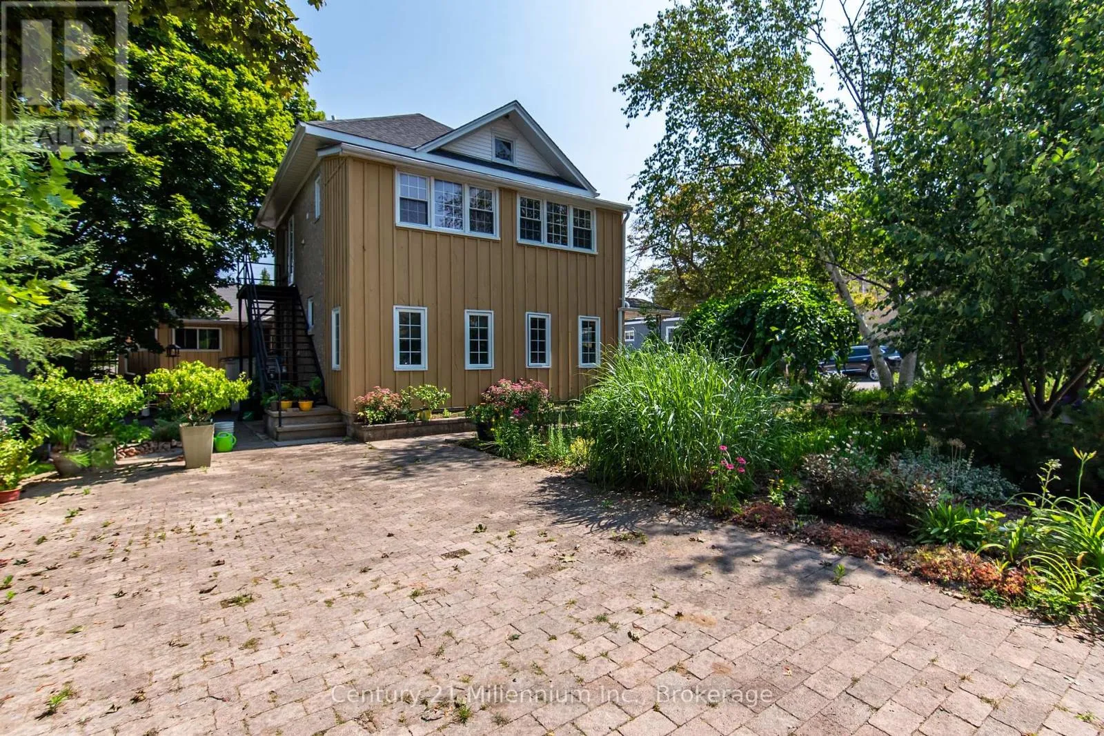 Fourplex for rent: 228 Palmerston Street, Saugeen Shores, Ontario N0H 2L0