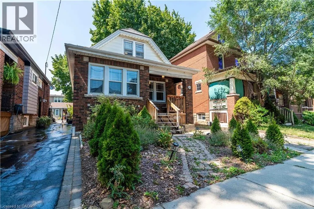 House for rent: 228 Province Street S, Hamilton, Ontario L8K 2L7