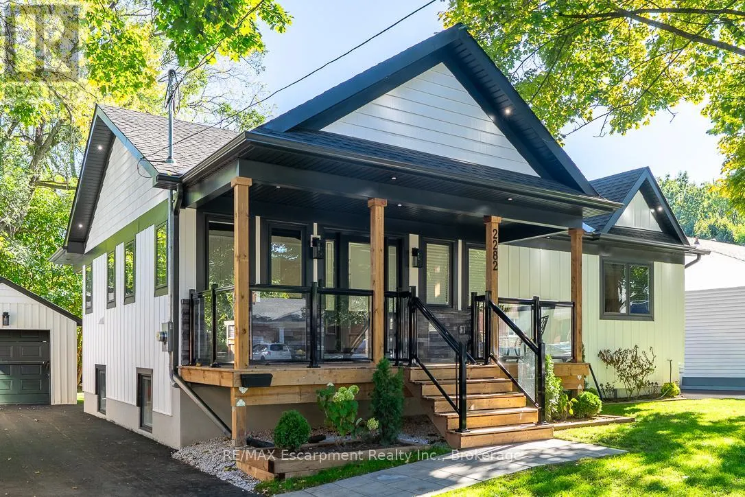 House for rent: 2282 Fairleigh Place, Burlington, Ontario L7R 1G7