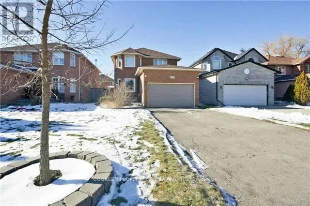 House for rent: 2285 Cottonwood Circle, Pickering, Ontario L1X 2R1