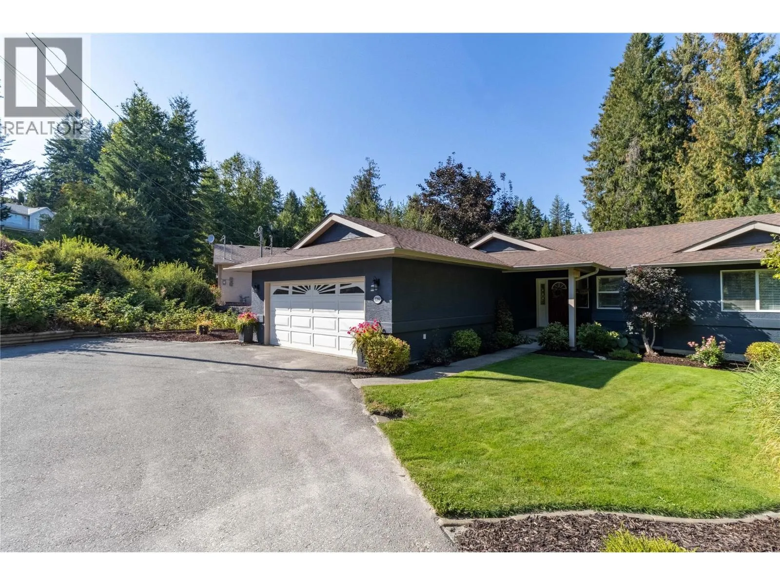 House for rent: 2289 Ta Lana Trail, Sorrento, British Columbia V0E 2W2