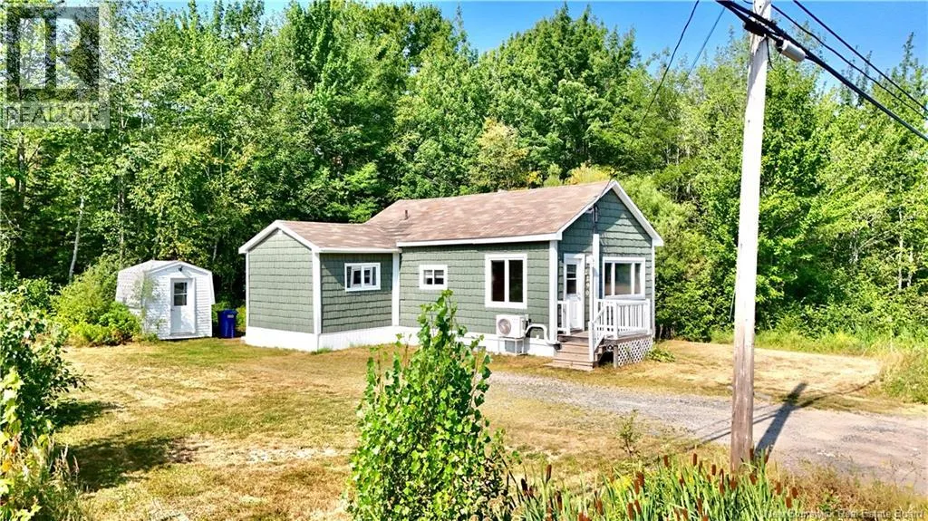 House for rent: 2290 Miramichi Avenue, Bathurst, New Brunswick E2A 6H6