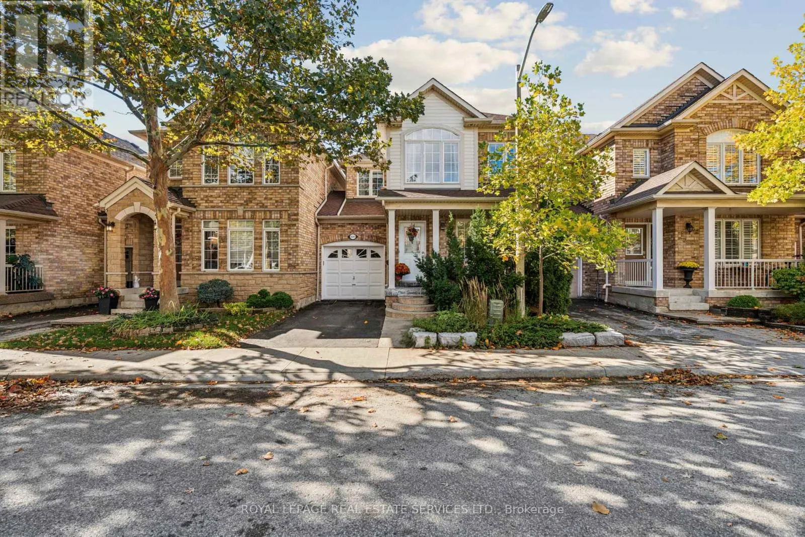 Row / Townhouse for rent: 2293 Seton Crescent, Burlington, Ontario L7L 6Y4