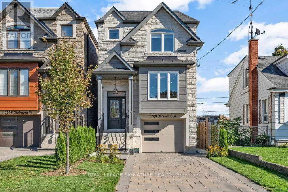 House for rent: 229a Mcintosh Street, Toronto, Ontario M1N 3Z2