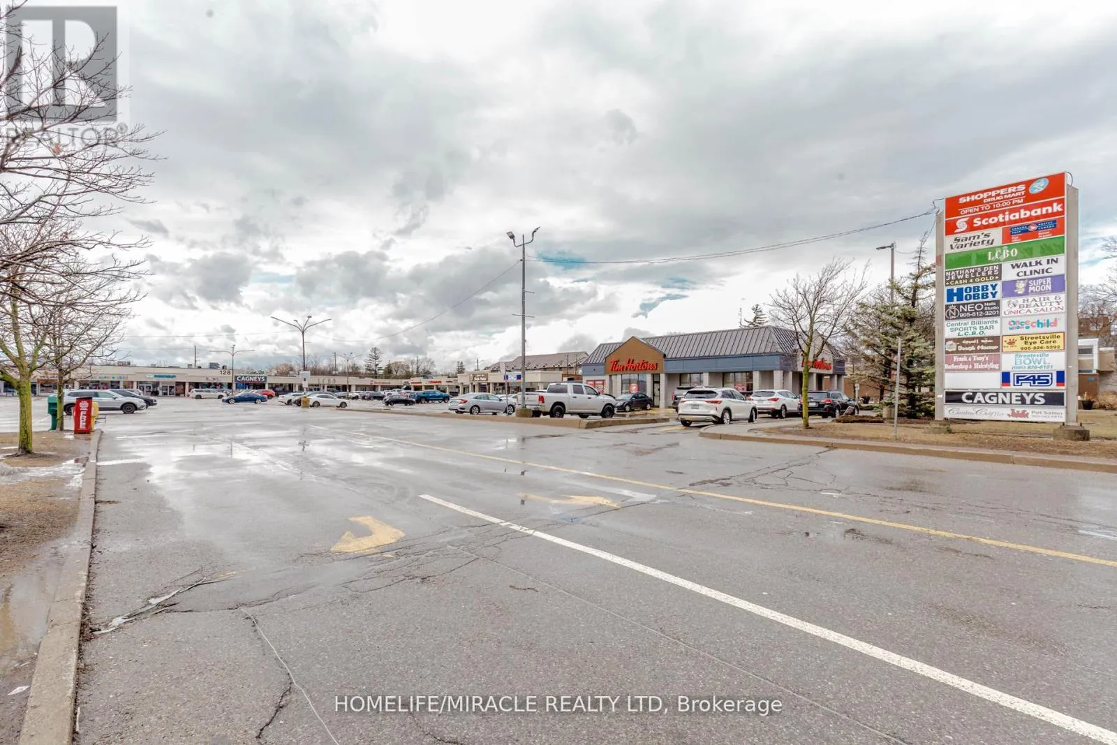 23 - 128 Queen Street S, Mississauga, Ontario L5M 1K8