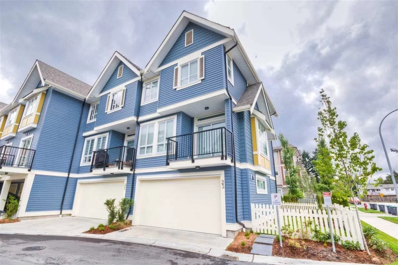 Row / Townhouse for rent: 23 14388 103 Avenue, Surrey, British Columbia V3T 0J1