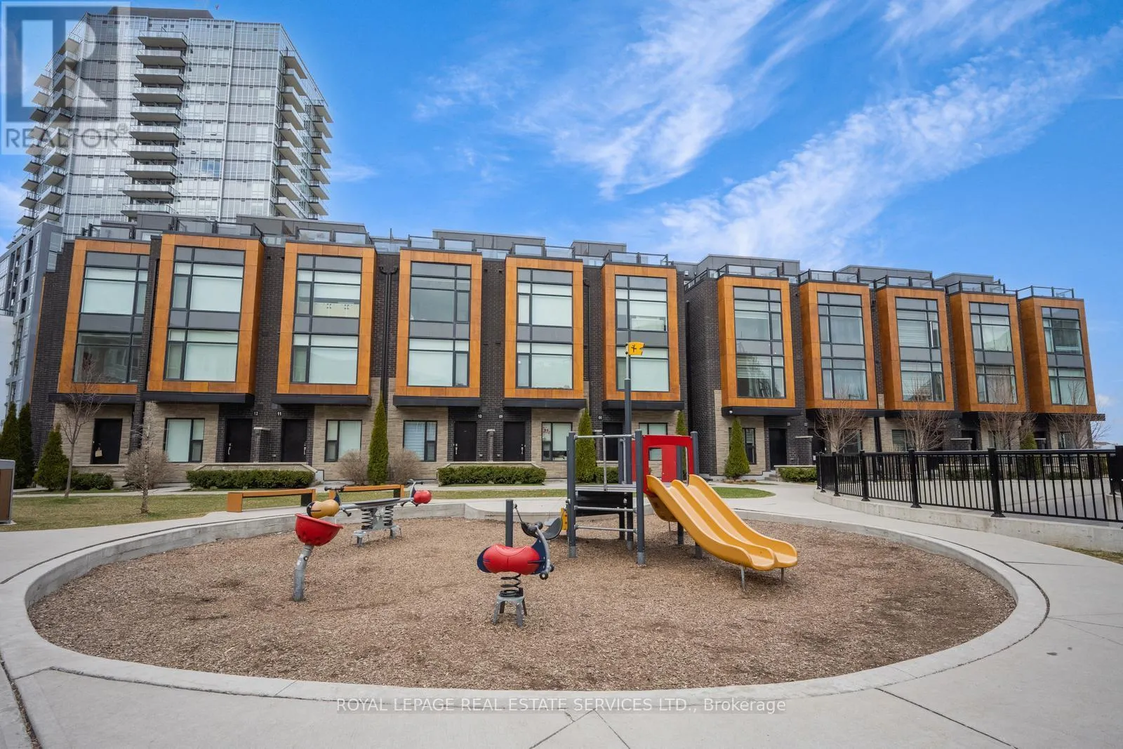 Row / Townhouse for rent: 23 - 200 Malta Avenue, Brampton, Ontario L6Y 6H8