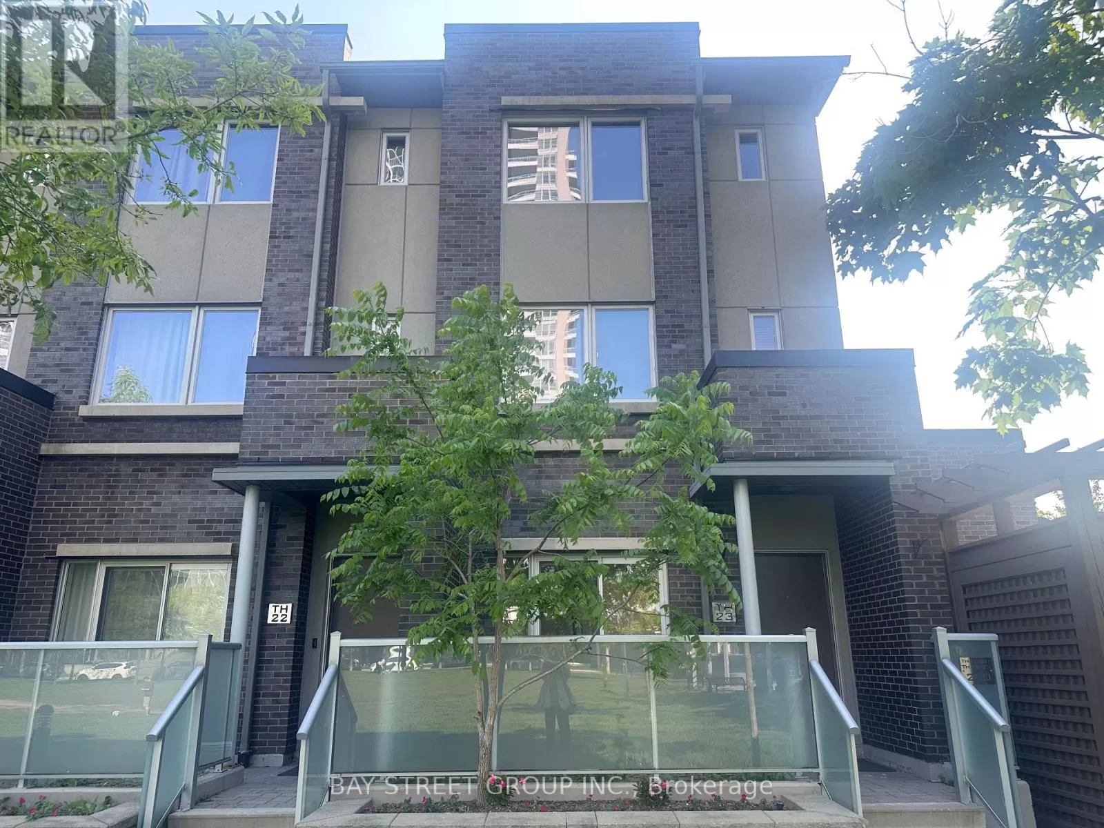 Row / Townhouse for rent: 23 - 290 Village Green Square, Toronto, Ontario M1S 0L1