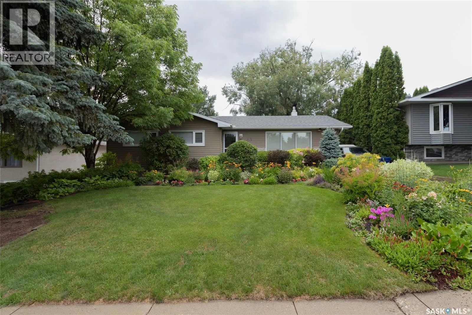 House for rent: 23 Baldwin Crescent, Saskatoon, Saskatchewan S7H 3M5