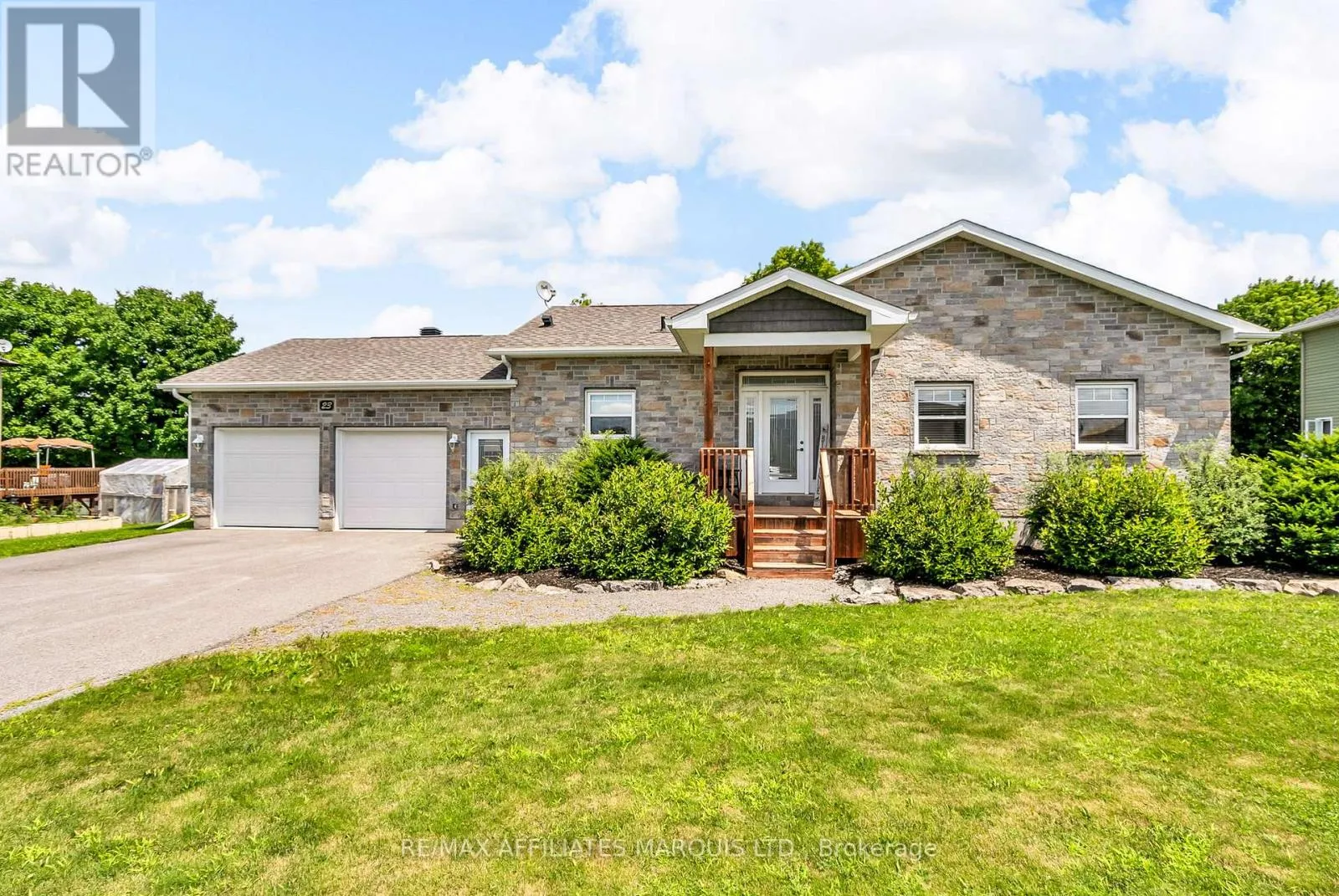 House for rent: 23 Calco Crescent, North Stormont, Ontario K0C 1W0