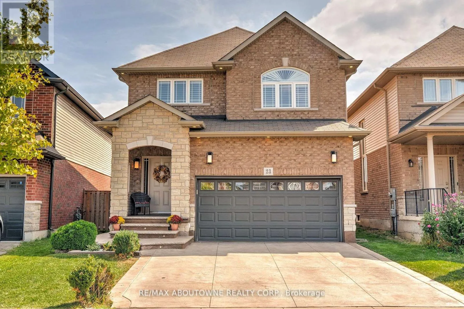 House for rent: 23 Colorado Boulevard, Hamilton, Ontario L0R 1P0