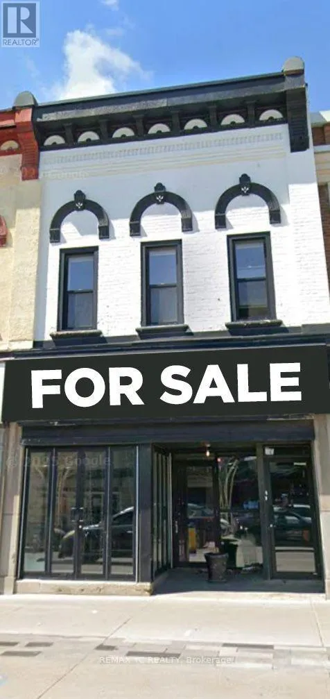 23 King Street N, Waterloo, Ontario N2J 2W6