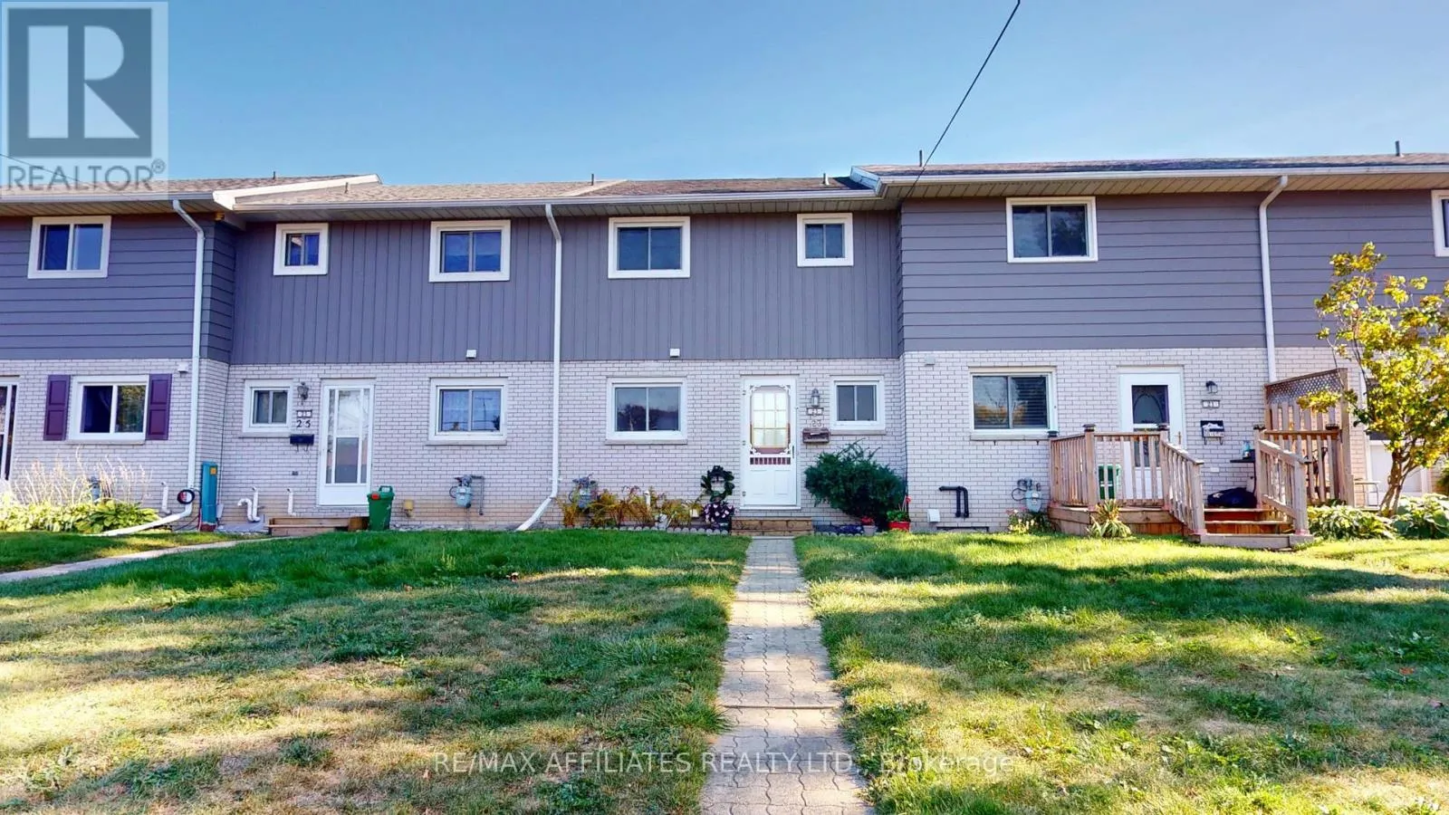 Row / Townhouse for rent: 23 Maple Avenue, Brockville, Ontario K6V 1Y3