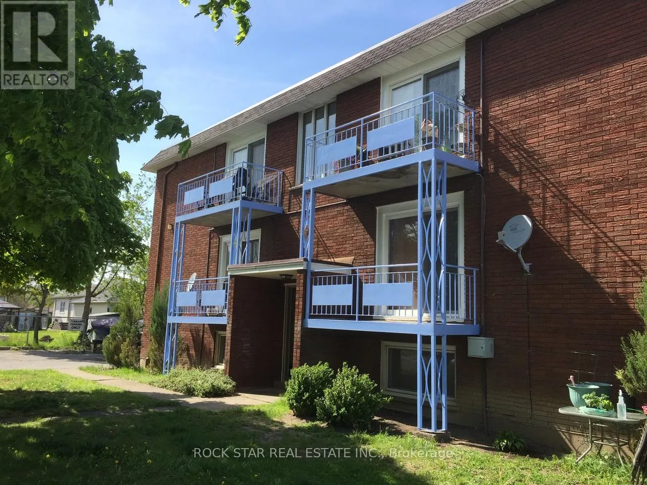 Multi-Family for rent: 23 Saint Andrews Avenue, Welland, Ontario L3B 1E2