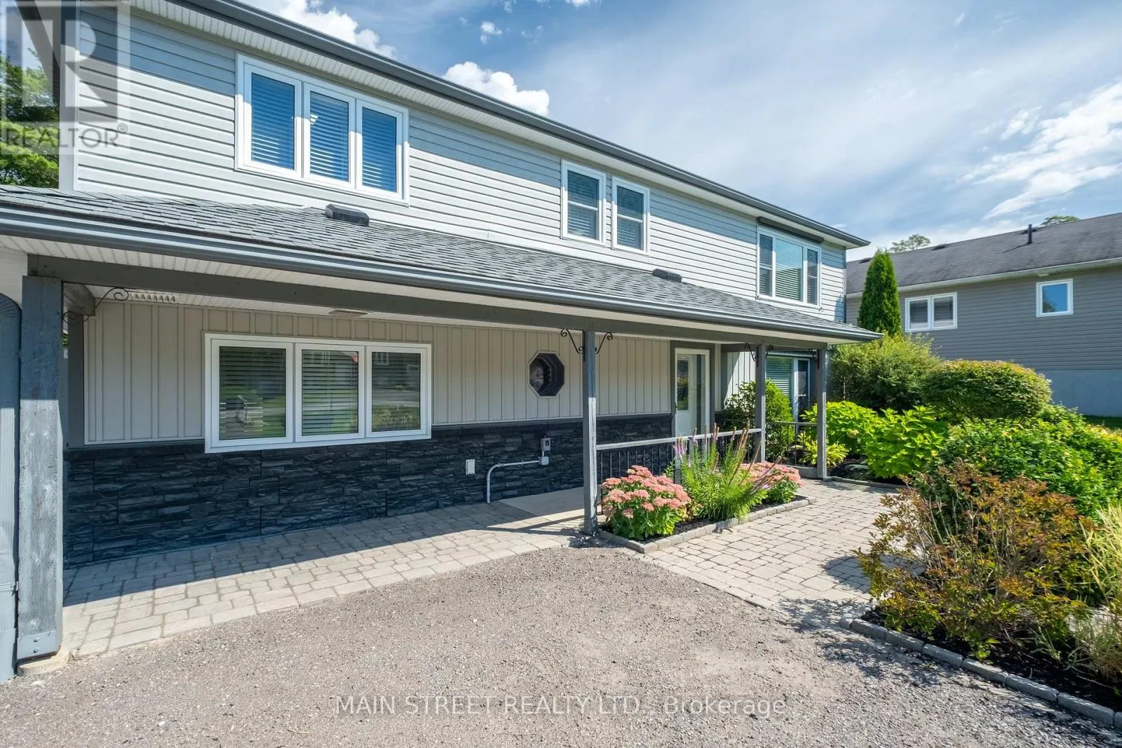 House for rent: 23 Sunnidale Boulevard E, Georgina, Ontario L0E 1L0