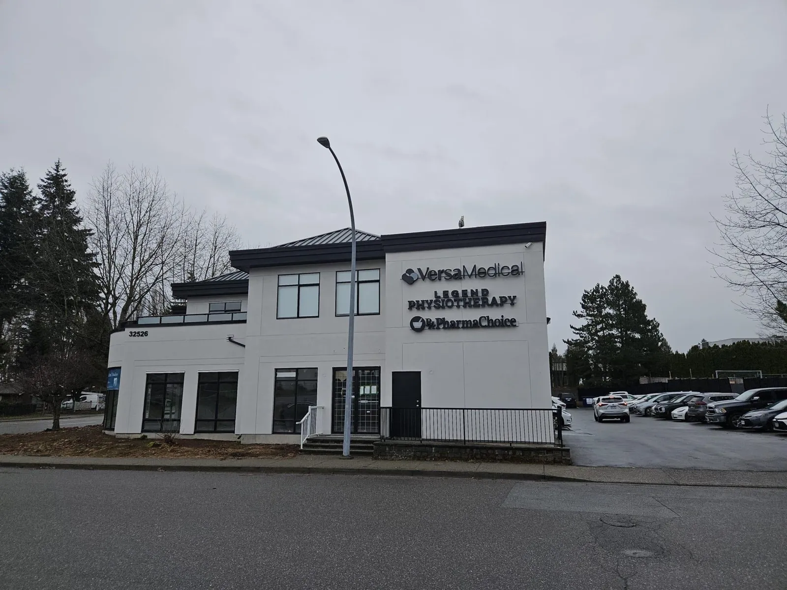 230 32526 George Ferguson Way, Abbotsford, British Columbia V2T 4Y1