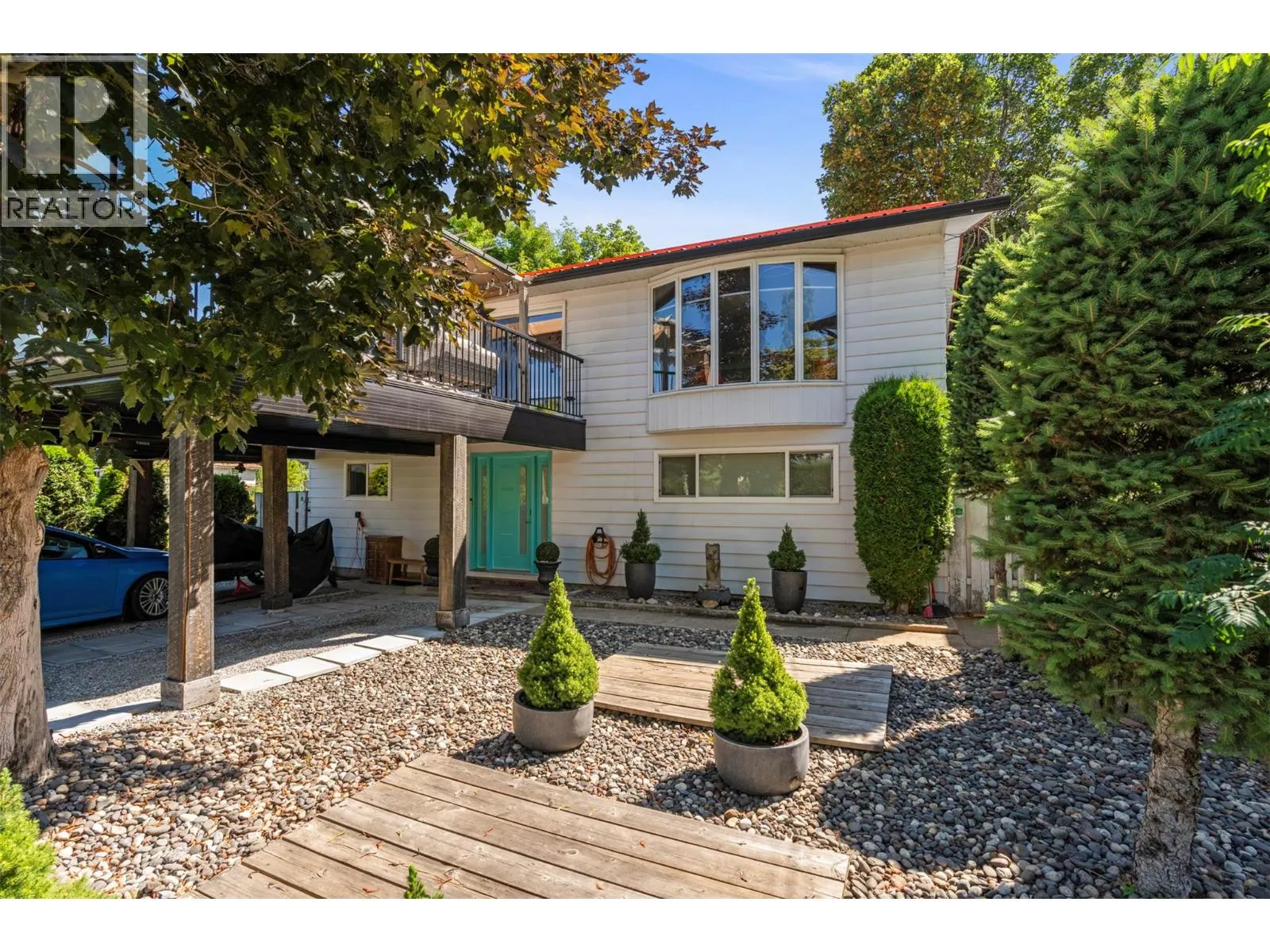 House for rent: 230 6 Street Se, Salmon Arm, British Columbia V1E 4E8