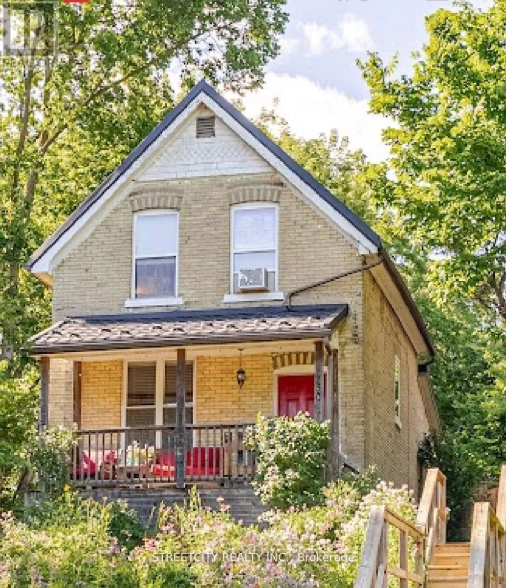 House for rent: 230 Hill Street, London East, Ontario N6B 1C9