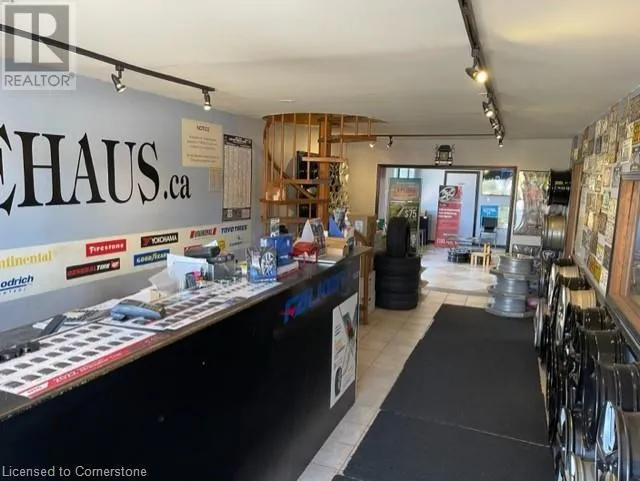 230 Pritchard Road, Hamilton, Ontario L8W 3P7